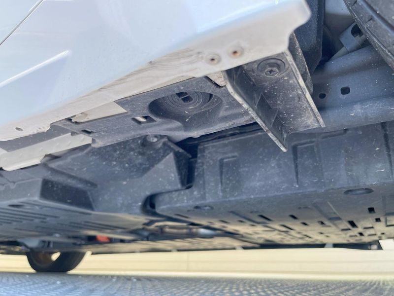 2023 Toyota Prius 6LA-MXWH61 (UW-6a66cd4d487e3)[16]
