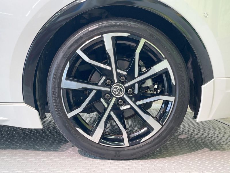 2023 Toyota Prius 6LA-MXWH61 (UW-6a66cd4d487e3)[12]