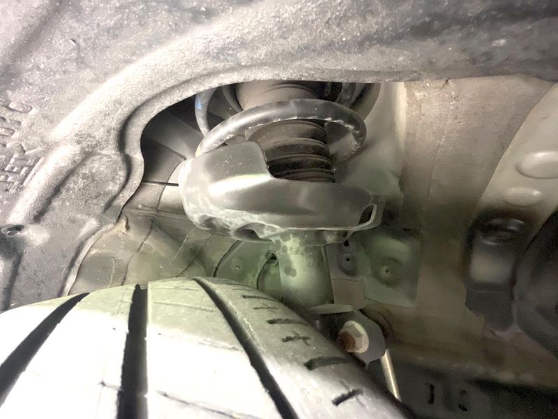 2022 Toyota Voxy 6BA-MZRA90W (UW-6a66cd52f0dd6)[8]