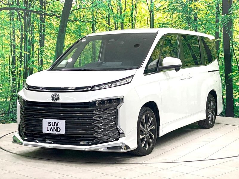 2022 Toyota Voxy 6BA-MZRA90W (UW-6a66cd52f0dd6)[19]