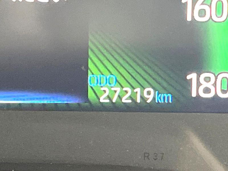 2022 Toyota Voxy 6BA-MZRA90W (UW-6a66cd52f0dd6)[2]