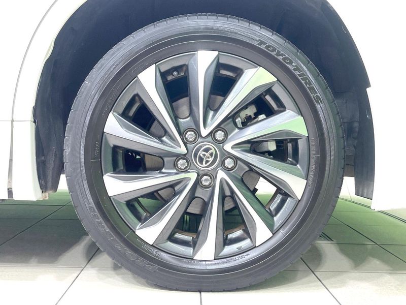 2022 Toyota Voxy 6BA-MZRA90W (UW-6a66cd52f0dd6)[11]