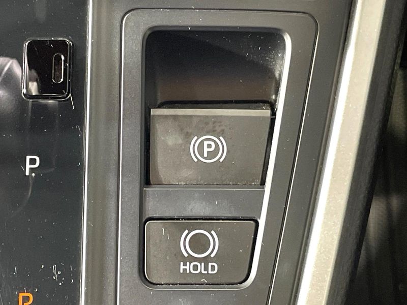 2023 Toyota Noah 6BA-MZRA90W (UW-6a66cd577296c)[27]