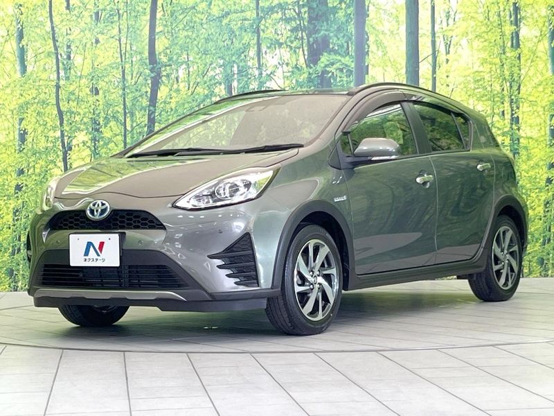 2019 Toyota Aqua DAA-NHP10H (UW-6a66cd6c46437)[4]