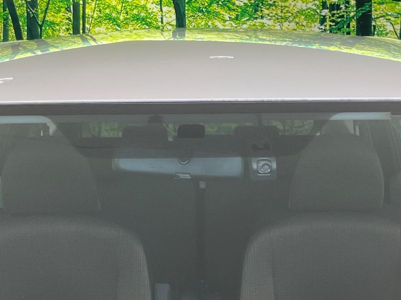 2016 Toyota Sienta DAA-NHP170G (UW-6a66cd6dd9417)[13]