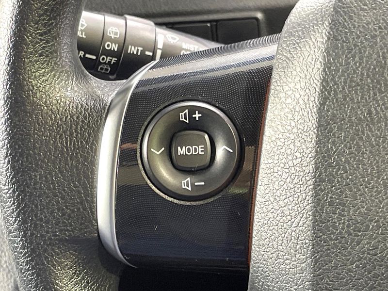 2015 Toyota Sienta DBA-NSP170G (UW-6a66cd741140d)[27]