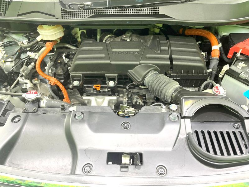 2023 Honda Step Wagon 6AA-RP8 (UW-6a66cd912b543)[9]