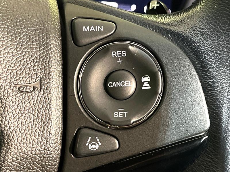 2016 Honda Vezel DAA-RU3 (UW-6a66cd98380e6)[26]