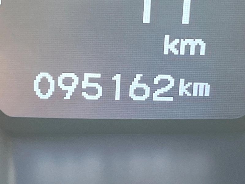2011 Honda CR-Z DAA-ZF1 (UW-6a66ce15b0592)[2]