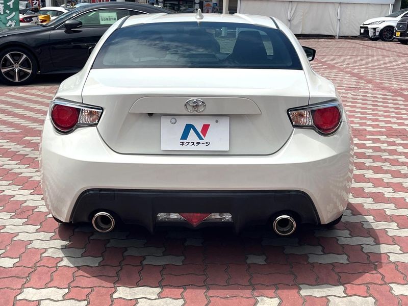 2014 Toyota 86 DBA-ZN6 (UW-6a66ce178cea8)[8]