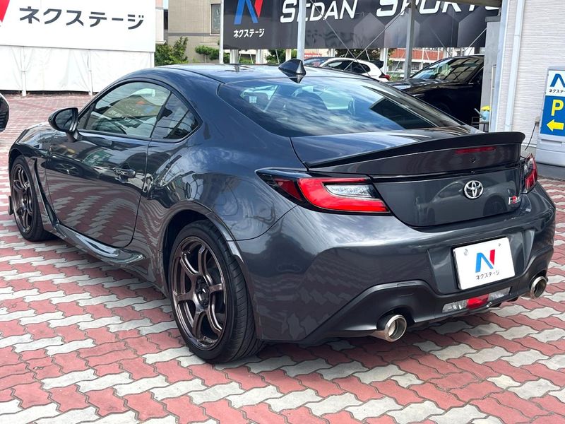 2023 Toyota GR86 3BA-ZN8 (UW-6a66ce195e19d)[9]