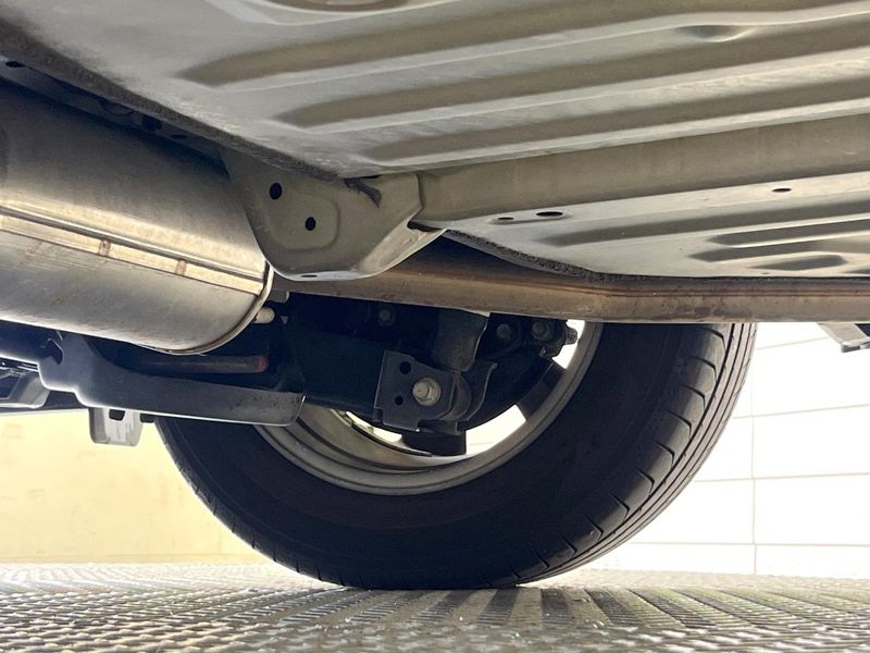 2017 Toyota Voxy DBA-ZRR80W (UW-6a66ce21a3c10)[19]