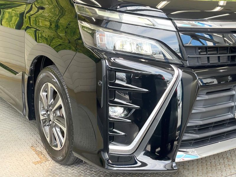 2017 Toyota Voxy DBA-ZRR80W (UW-6a66ce21a3c10)[11]