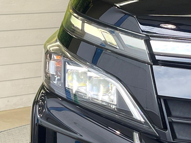 2017 Toyota Voxy DBA-ZRR80W (UW-6a66ce21a3c10)[8]