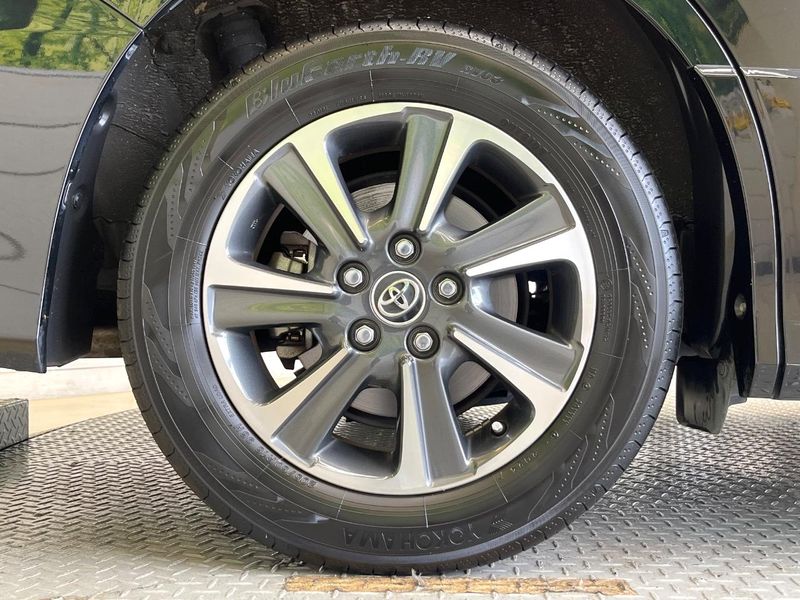 2017 Toyota Voxy DBA-ZRR80W (UW-6a66ce21a3c10)[17]