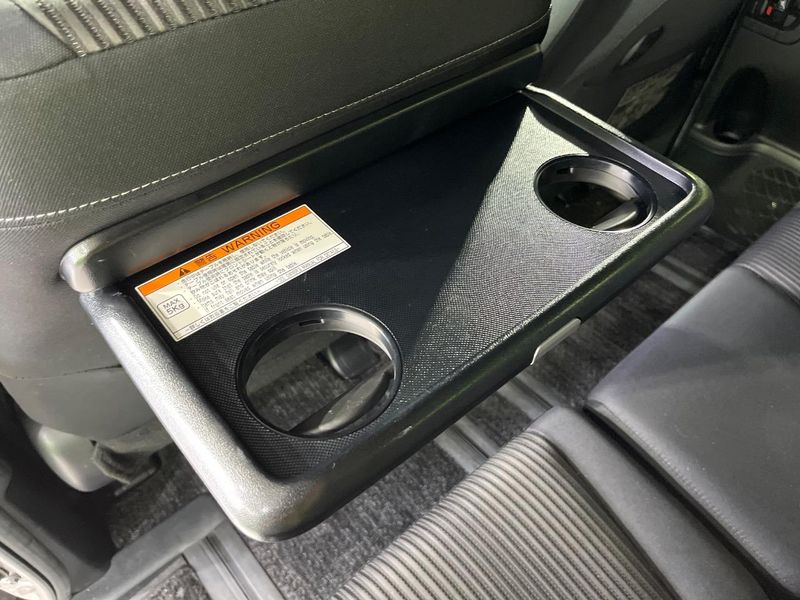 2018 Toyota Voxy DBA-ZRR80W (UW-6a66ce24ca231)[26]