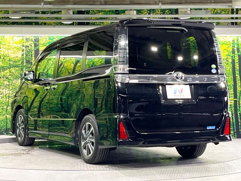 2018 Toyota Voxy DBA-ZRR80W (UW-6a66ce24ca231)[11]