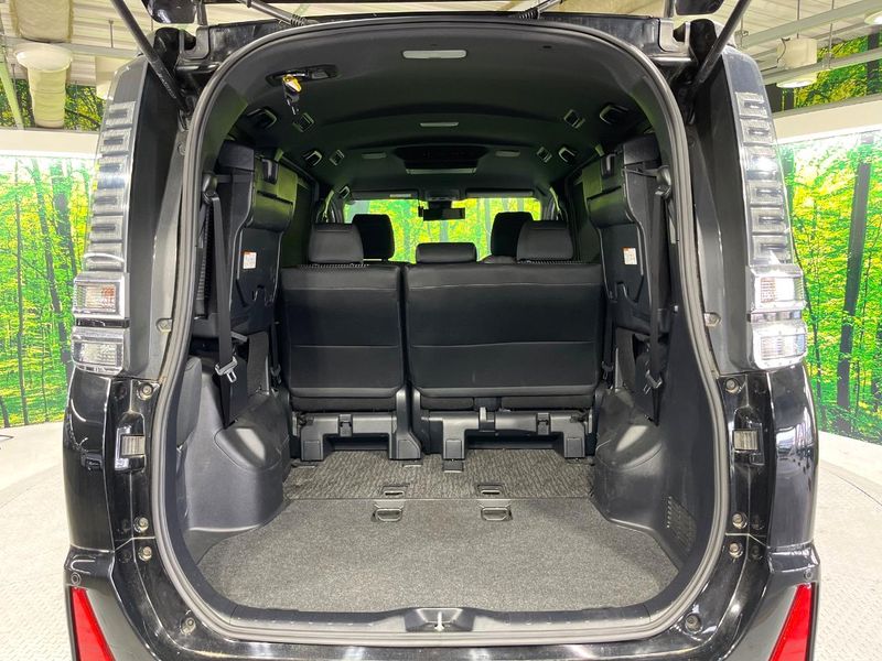 2018 Toyota Voxy DBA-ZRR80W (UW-6a66ce24ca231)[14]