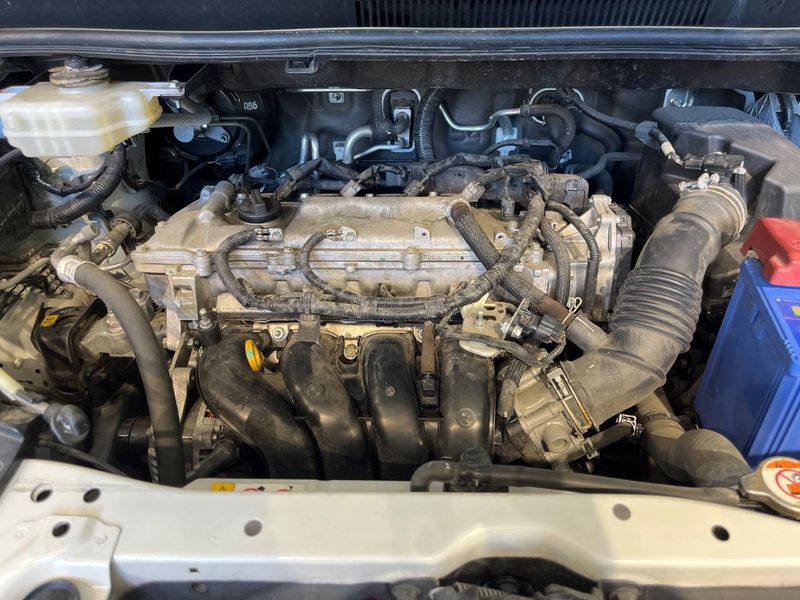 2018 Toyota Voxy DBA-ZRR80W (UW-6a66ce25688a5)[25]