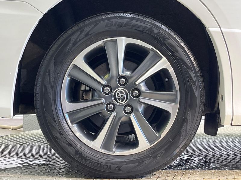2018 Toyota Voxy DBA-ZRR80W (UW-6a66ce25688a5)[28]
