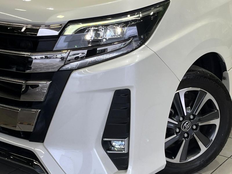 2018 Toyota Noah DBA-ZRR85W (UW-6a66ce2d436eb)[17]
