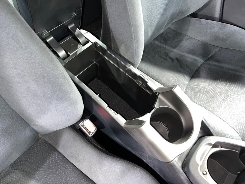 2015 Toyota Prius DAA-ZVW30 (UW-6a66ce3ee54c8)[24]