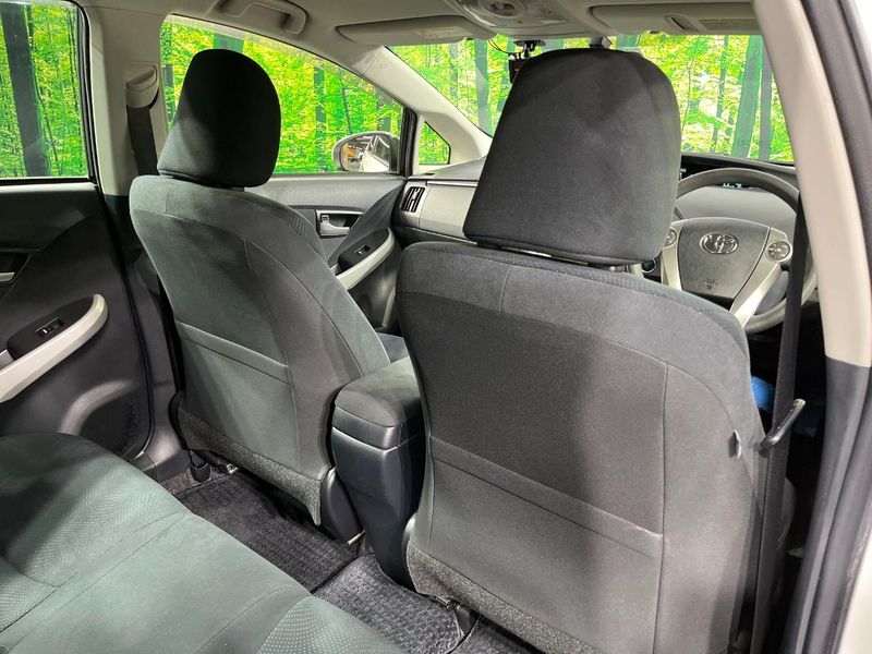 2015 Toyota Prius DAA-ZVW30 (UW-6a66ce3ee54c8)[25]