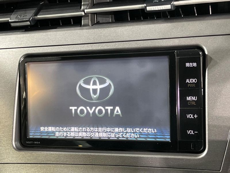 2015 Toyota Prius DAA-ZVW30 (UW-6a66ce3ee54c8)[6]