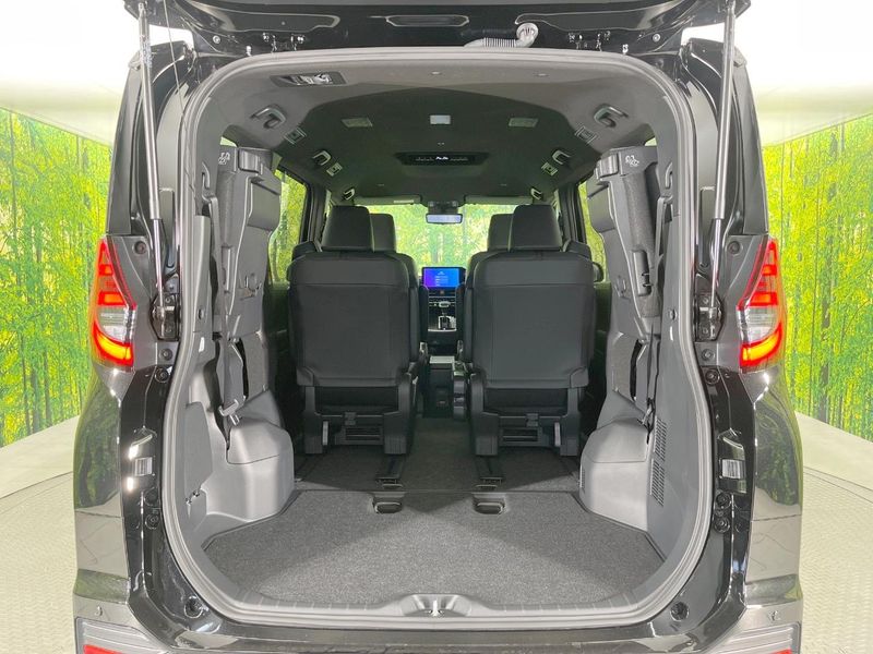 2026 Toyota Noah 6AA-ZWR90W (UW-6a66ce6a85596)[29]