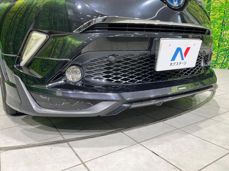2017 Toyota C-HR DAA-ZYX10 (UW-6a66ce6e3ad52)[6]