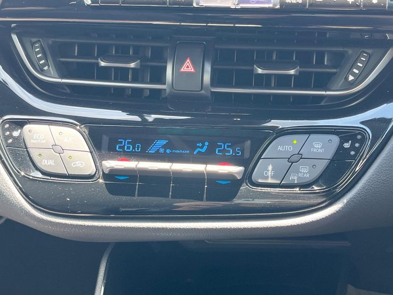 2018 Toyota C-HR DAA-ZYX10 (UW-6a66ce70c3a4d)[21]