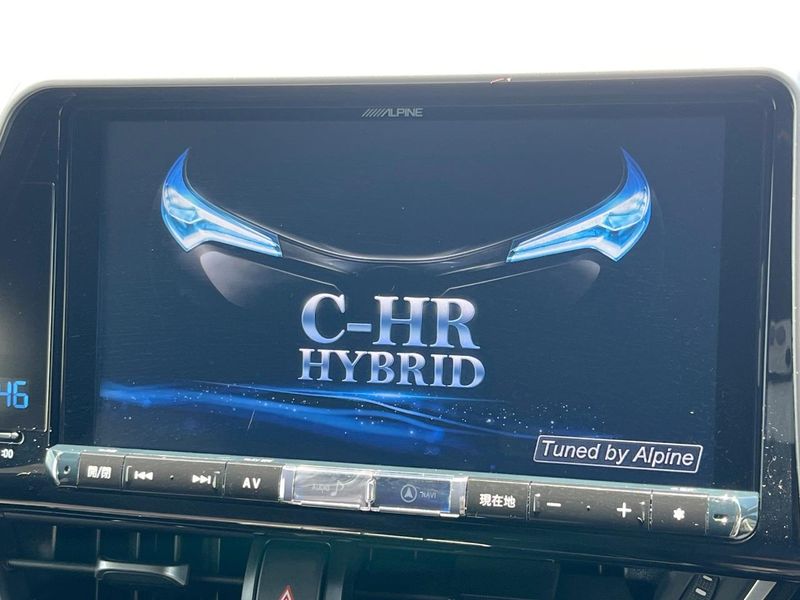 2018 Toyota C-HR DAA-ZYX10 (UW-6a66ce70c3a4d)[6]