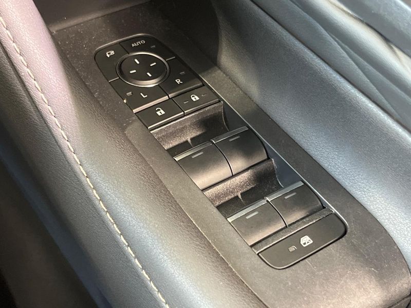 2023 Toyota Vellfire Hybrid 6AA-AAHH40W (UW-6a681c11ca831)[28]