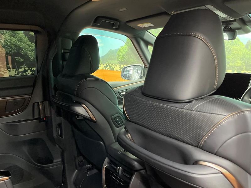 2023 Toyota Alphard Hybrid 6AA-AAHH45W (UW-6a681c1b3598d)[18]