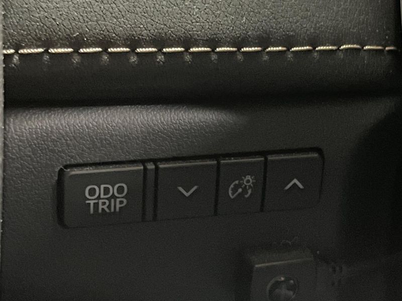 2023 Toyota Alphard Hybrid 6AA-AAHH45W (UW-6a681c1b3598d)[27]