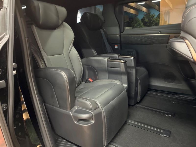 2025 Toyota Alphard 3BA-AGH40W (UW-6a681c40147e3)[19]