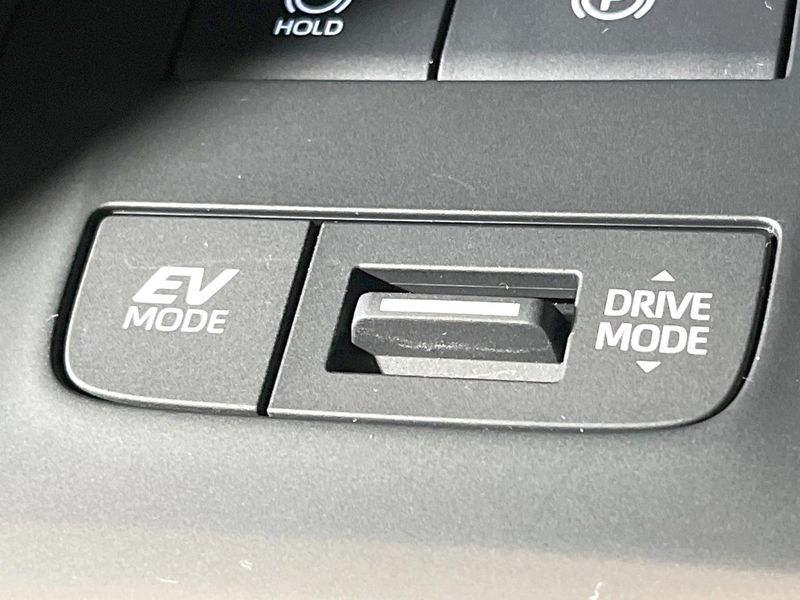 2025 Toyota Harrier Hybrid 6AA-AXUH85 (UW-6a681c6572684)[25]