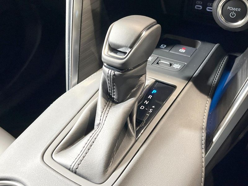 2025 Toyota Harrier Hybrid 6AA-AXUH85 (UW-6a681c6572684)[27]