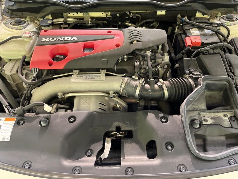 2018 Honda Civic DBA-FK8 (UW-6a681cdebde53)[18]