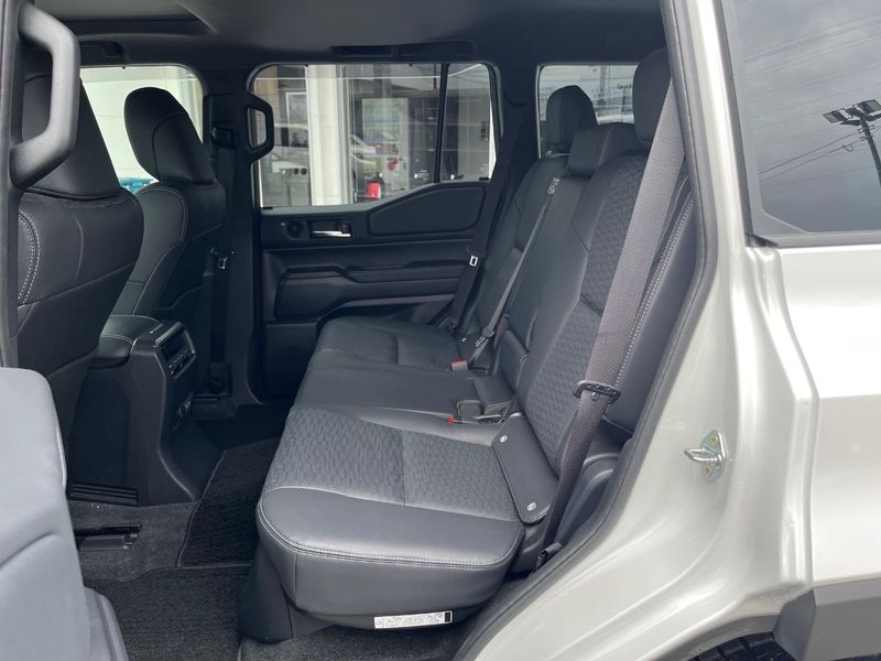 2025 Toyota Land Cruiser 250 3DA-GDJ250W (UW-6a681cf22095f)[17]