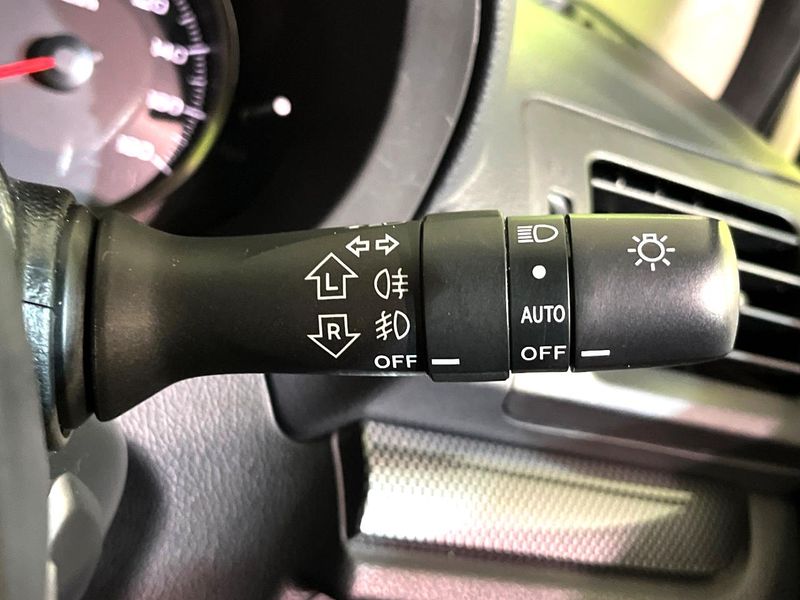 2013 Subaru XV DBA-GP7 (UW-6a681d125249c)[26]