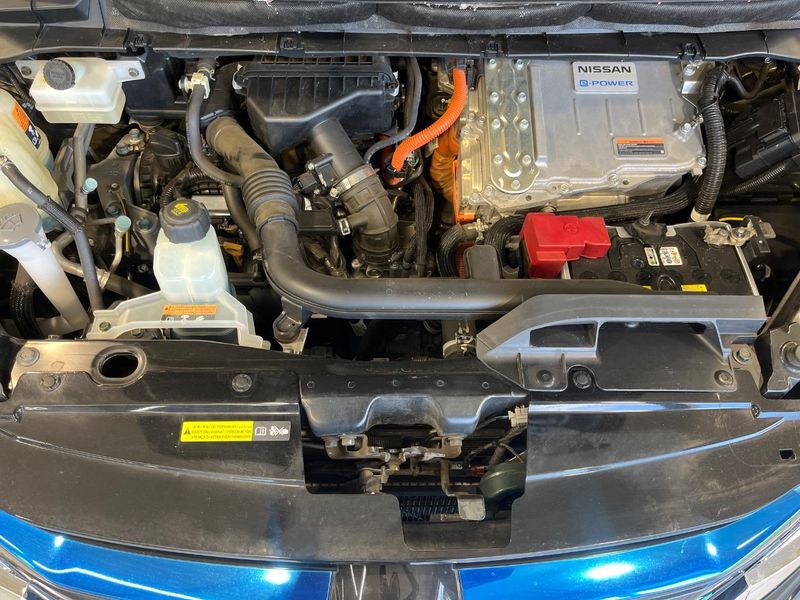2019 Nissan Serena DAA-HFC27 (UW-6a681d4f14042)[5]