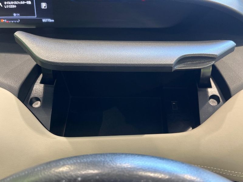 2019 Nissan Serena DAA-HFC27 (UW-6a681d4f14042)[27]