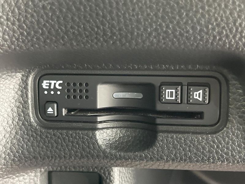2018 Honda N-BOX CUSTOM DBA-JF3 (UW-6a681d870ed3b)[20]