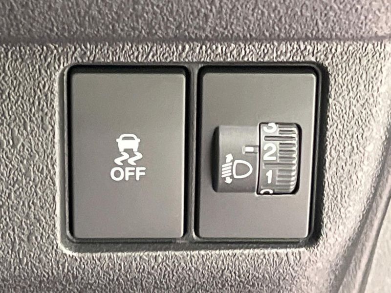 2023 Honda N-BOX CUSTOM 6BA-JF5 (UW-6a681d9e96634)[19]