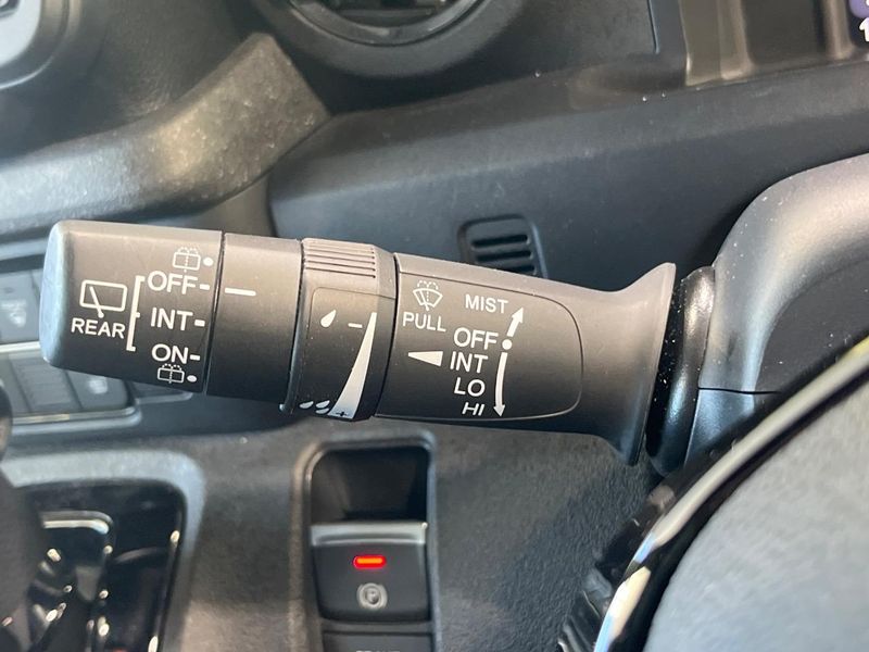 2023 Honda N-BOX CUSTOM 6BA-JF5 (UW-6a681dad823dc)[16]