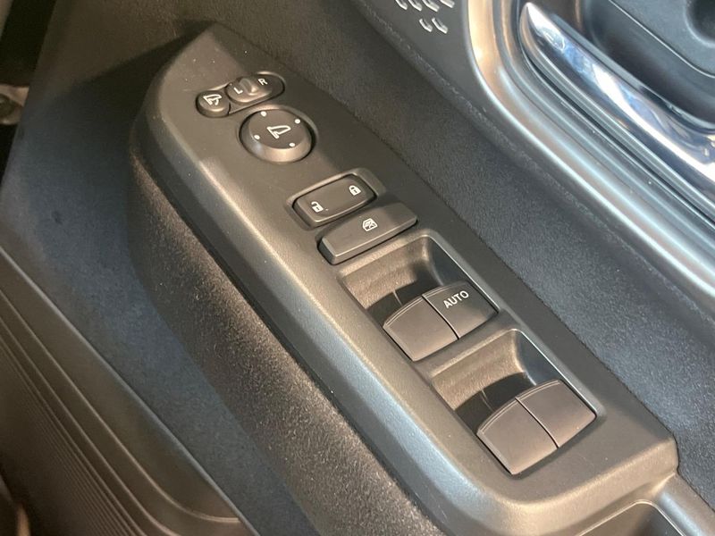 2023 Honda N-BOX CUSTOM 6BA-JF5 (UW-6a681dad823dc)[28]