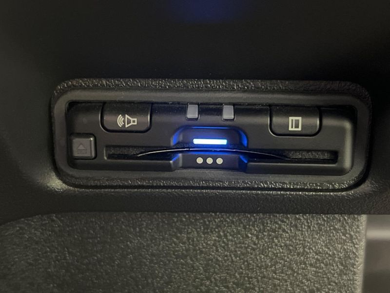 2023 Honda N-BOX CUSTOM 6BA-JF5 (UW-6a681dad823dc)[26]