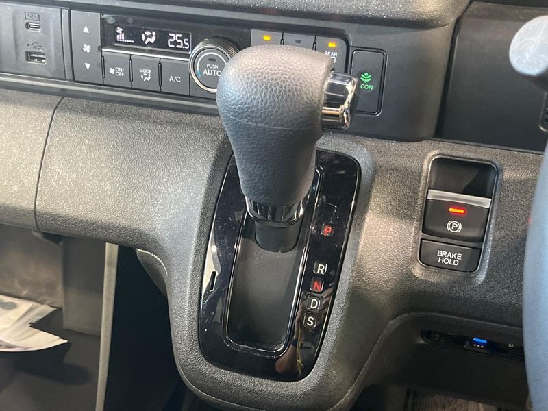 2023 Honda N-BOX CUSTOM 6BA-JF5 (UW-6a681dad823dc)[12]