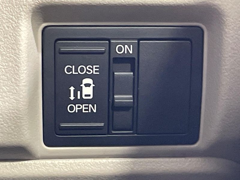 2023 Honda N-BOX 6BA-JF6 (UW-6a681db1c1021)[13]